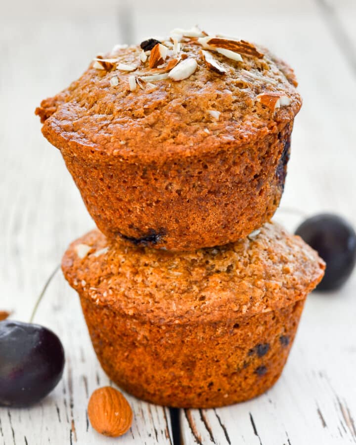 2 vegan cherry muffins