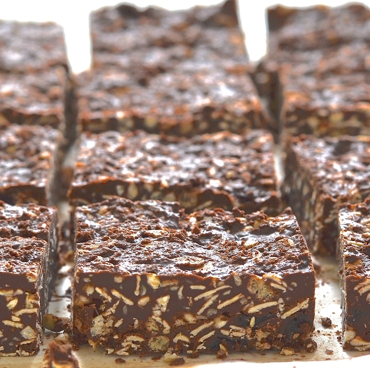 Chocolate + Tahini = complete & utter deliciousness. Honestly....Don't take my word for it..Make a batch of these Chocolate Tahini Crunch Bars & find out for yourself!