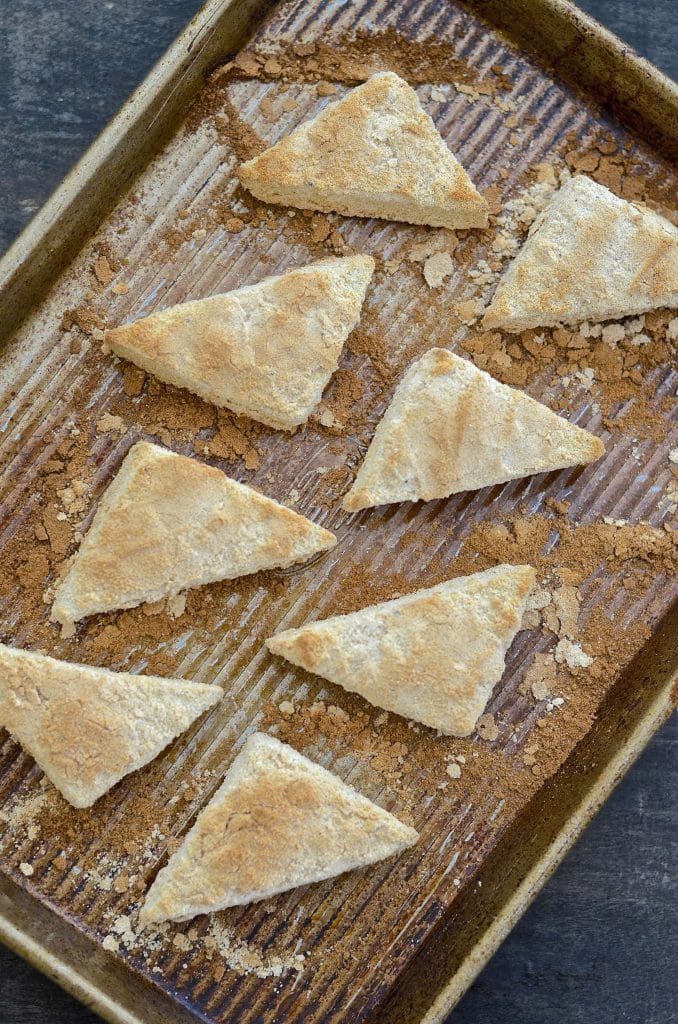 Simplicity at it's best! With just two ingredients & 30 minutes of your time you could be tucking into this delicious Coconut Crusted Tofu. Could it get any better? ....... Well yes actually.....Because it's gluten-free, oil-free, low fat and has 10 grams of protein per serving!