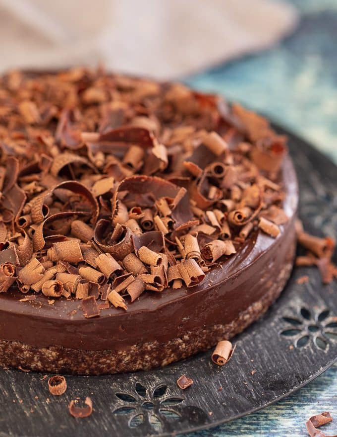 Simple to make with only 8 ingredients (plus salt), this No-Bake Espresso Chocolate Fudge Cake is here to rock your dessert world.  It's intensely rich and fudgy chocolate perfection, that needs no baking and is gluten-free with a nut-free option too. Where's my fork?