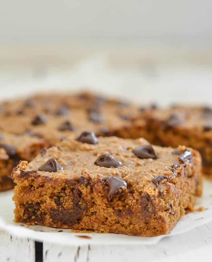 These Oatmeal Chocolate Chip Cookie Bars are perfectly soft & chewy, made healthier with oat flour & no oil, and they are absolutely delicious!